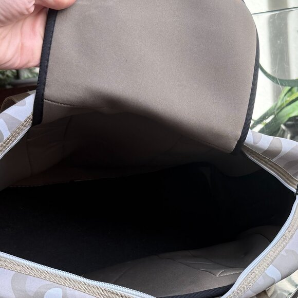 HAUTE SHORE Tennis bag "Sahara" - Picture 9 of 10